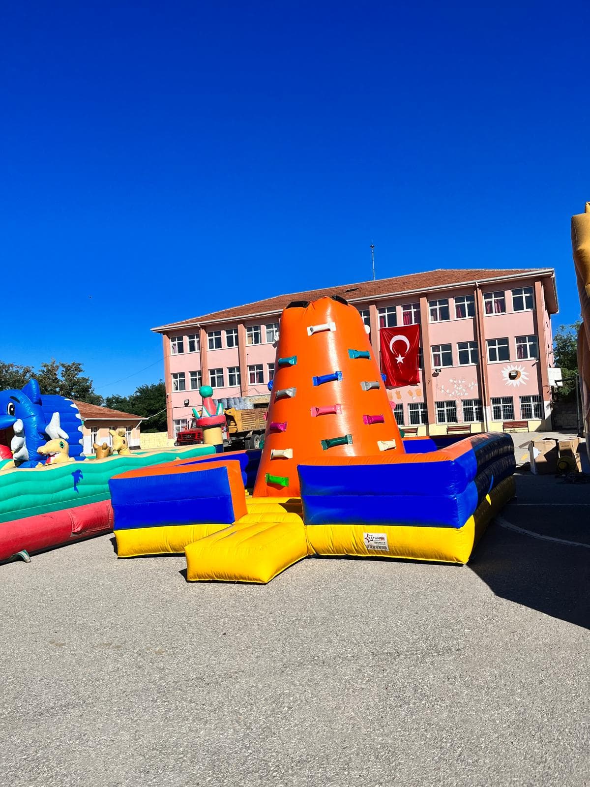 Şişme Oyun Grupları 8